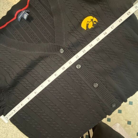 TOMMY HILFIGER • IOWA Hawkeyes • Black Cable Knit Cardigan • Ladies Size L - Picture 6 of 10